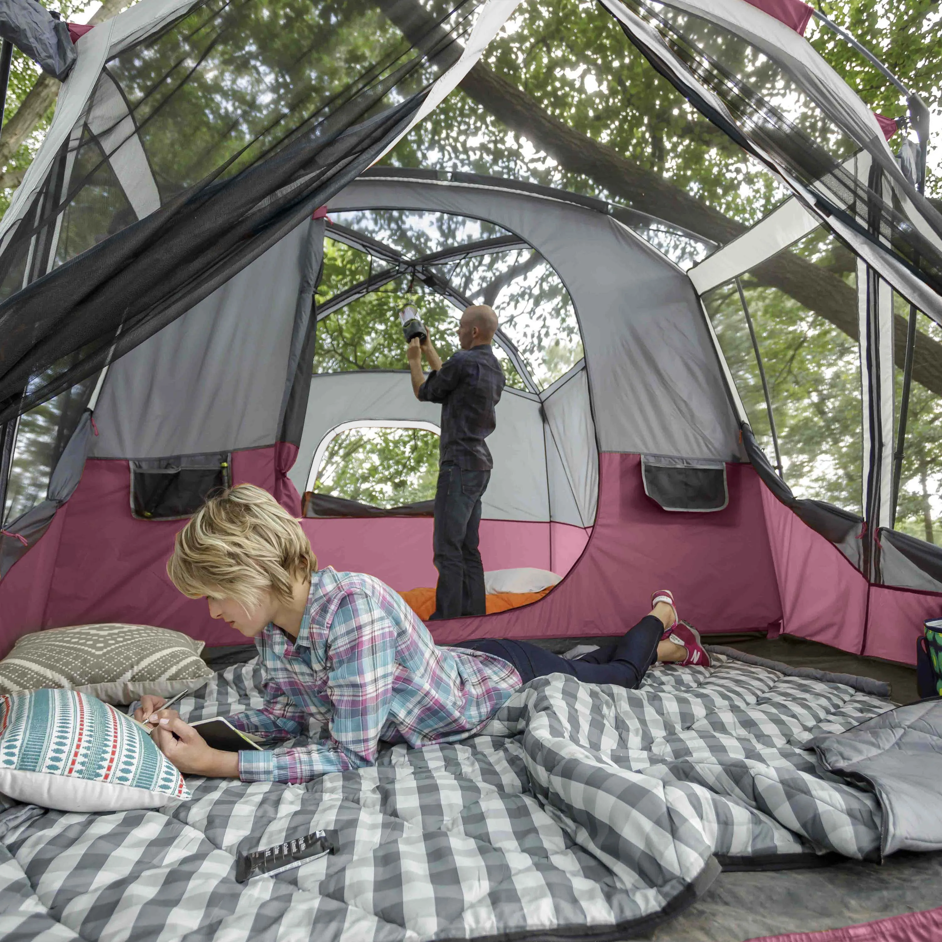 11 Person Cabin Tent with Screen Room 17' x 12'