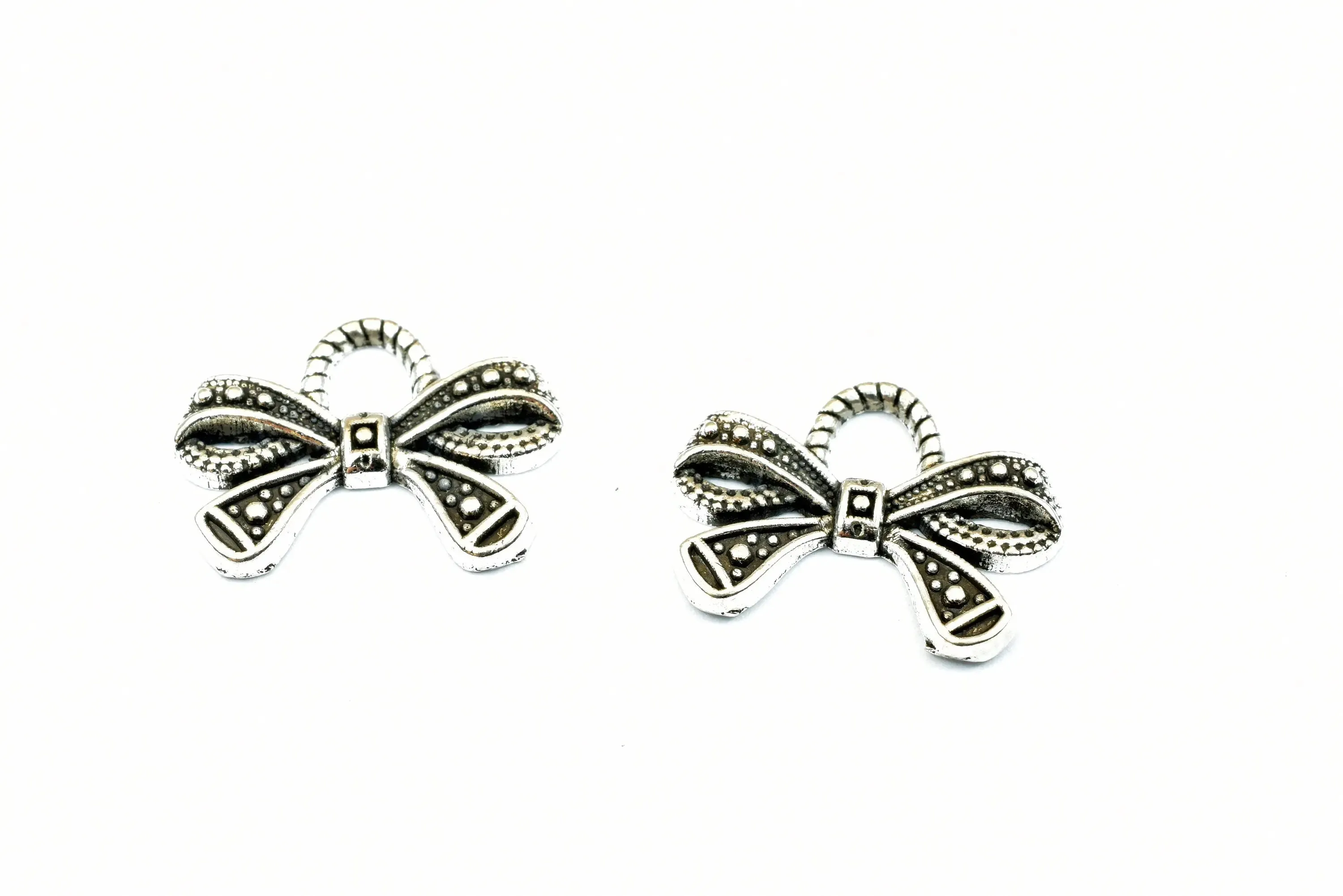 13 PCs Bow Tie Charms Alloy Antique Silver Size 15x19mm Jump Ring Size 4mm, Finding Charm Pendant For Jewelry Making