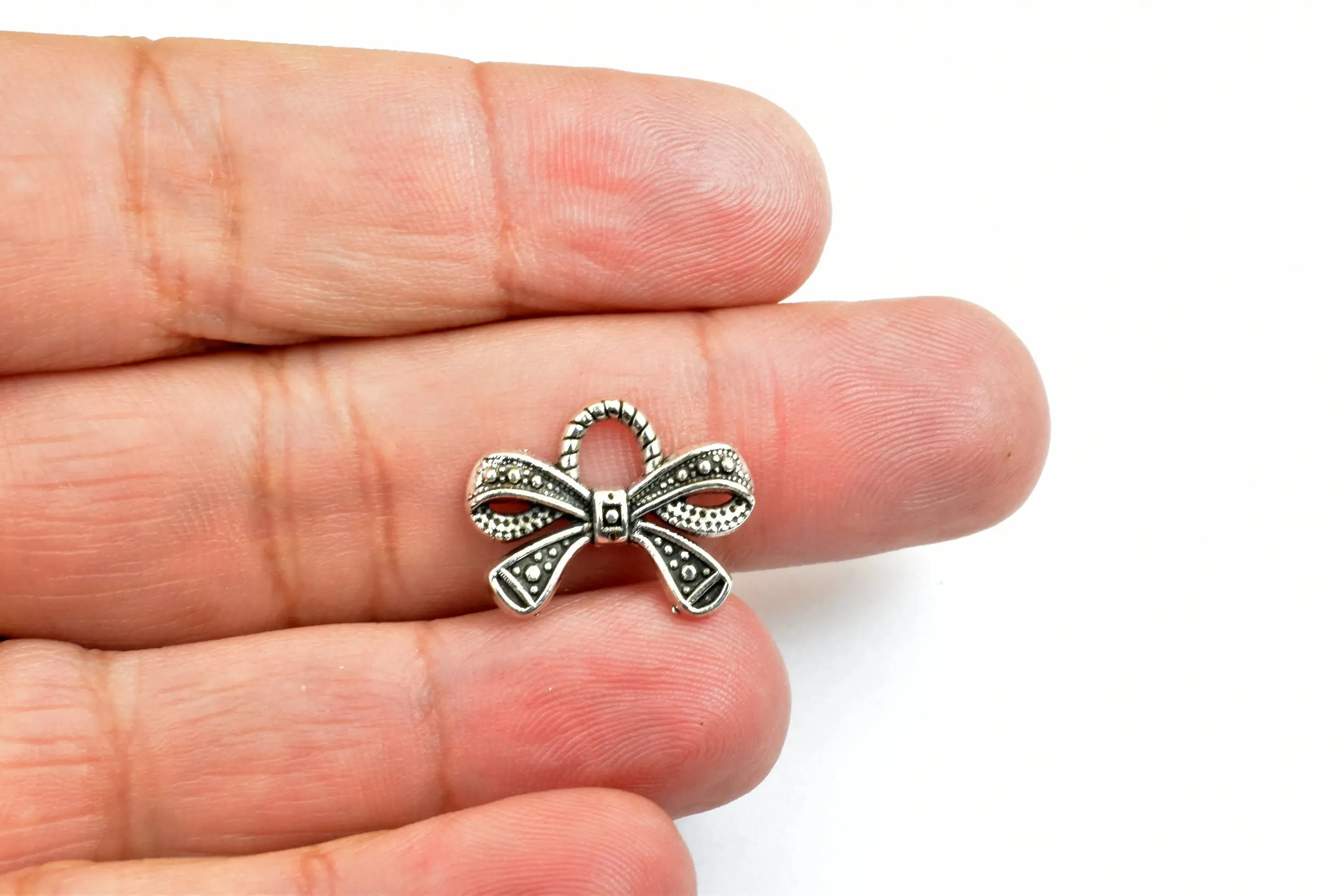 13 PCs Bow Tie Charms Alloy Antique Silver Size 15x19mm Jump Ring Size 4mm, Finding Charm Pendant For Jewelry Making