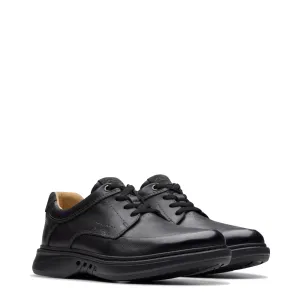 Clarks Men's Un Briley Leather Lace Shoe in Black