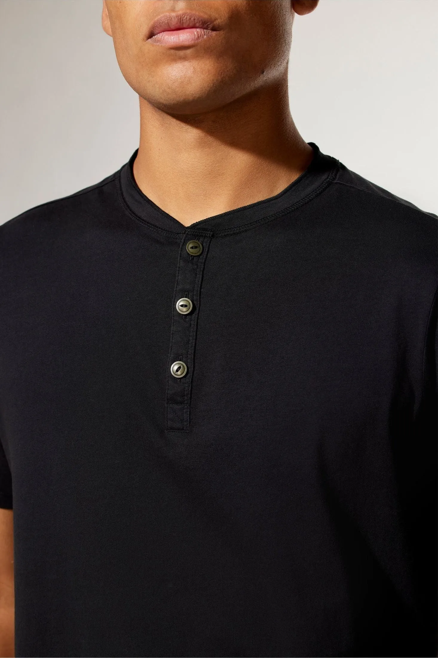 Legend Henley | Premium Jersey